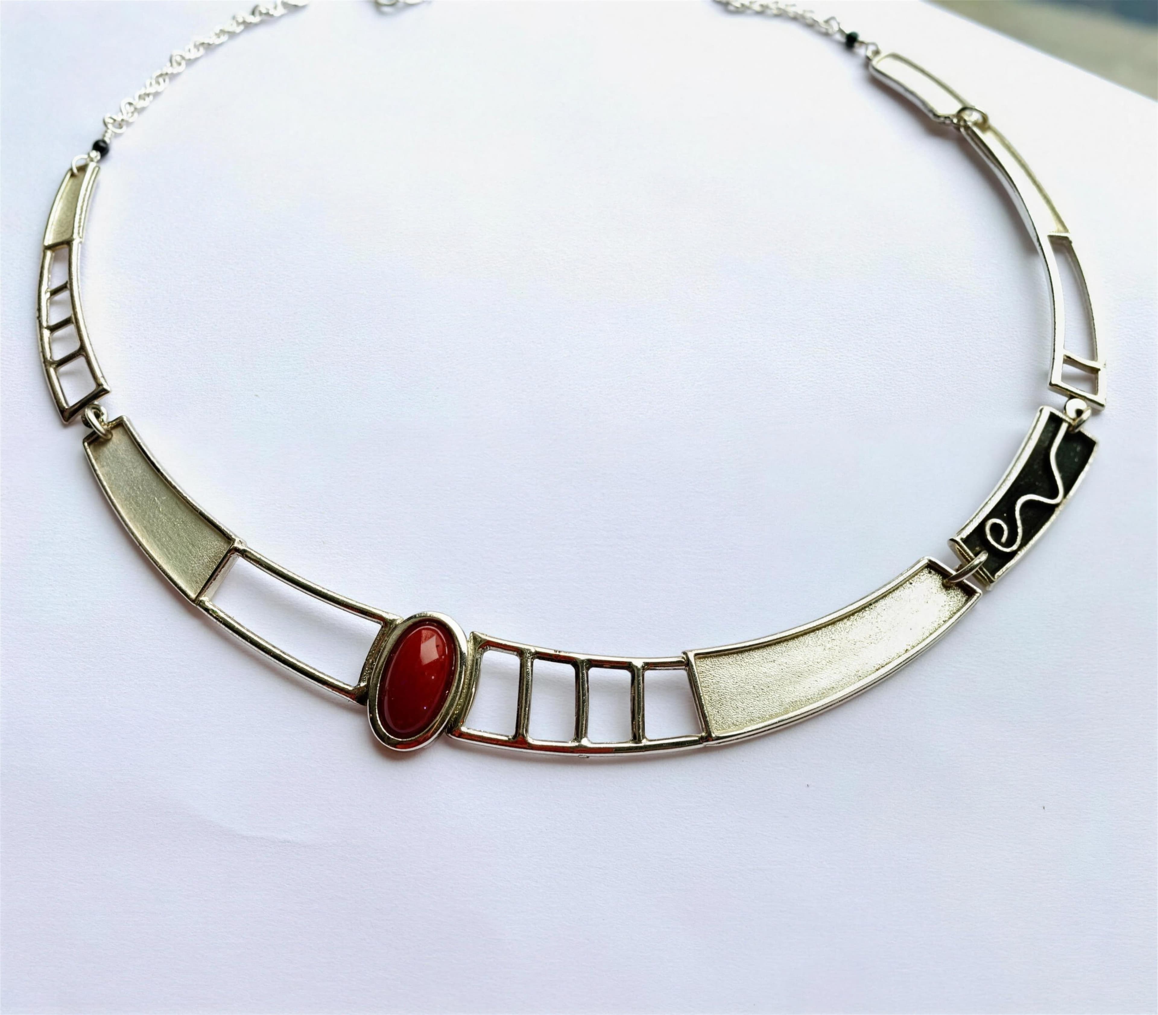 Necklace with coral