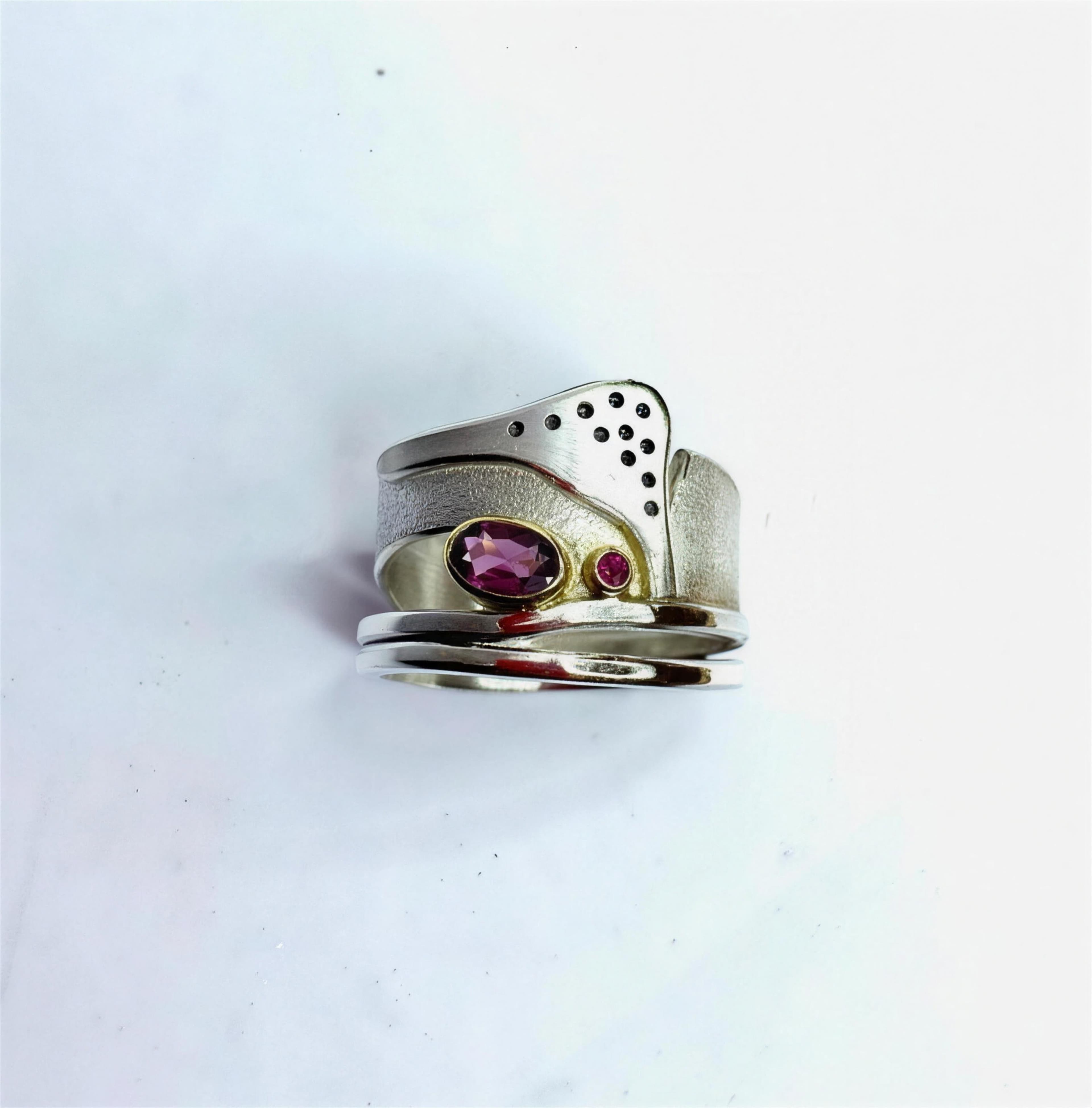 Jewellery by Sofie Vanoosthuyse
